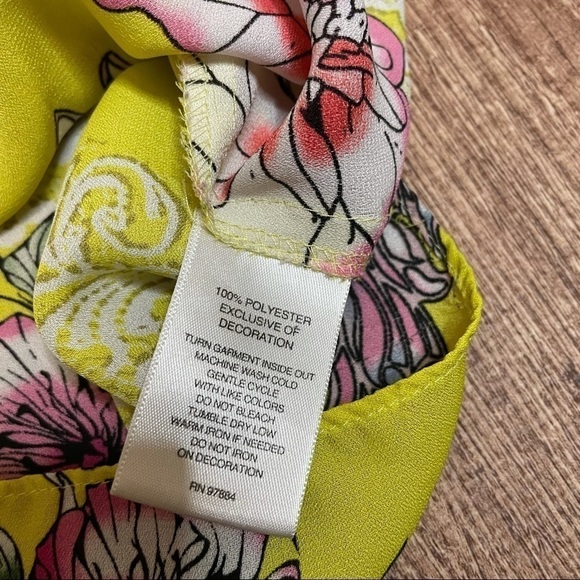 Valerie Stevens Floral Printed Blouse - Picture 4 of 4